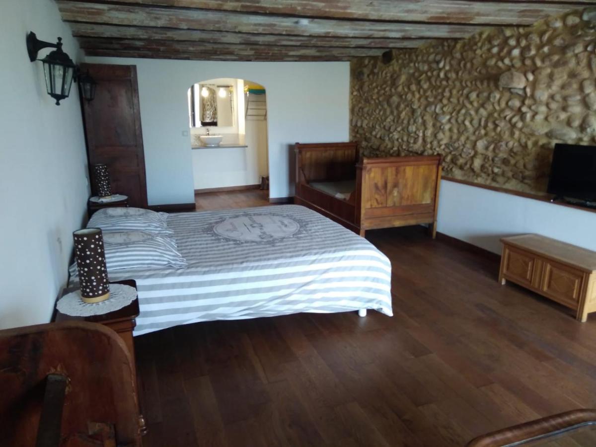 Chambre A La Ferme Au Milieu Des Lavandes Valensole Exterior photo