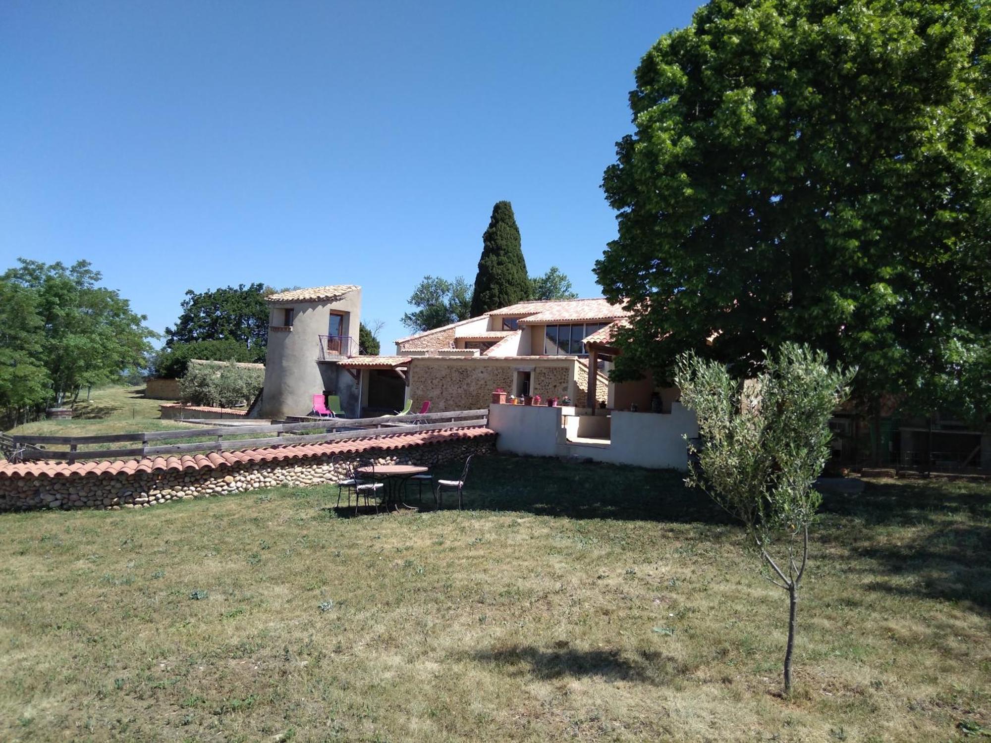 Chambre A La Ferme Au Milieu Des Lavandes Valensole Exterior photo